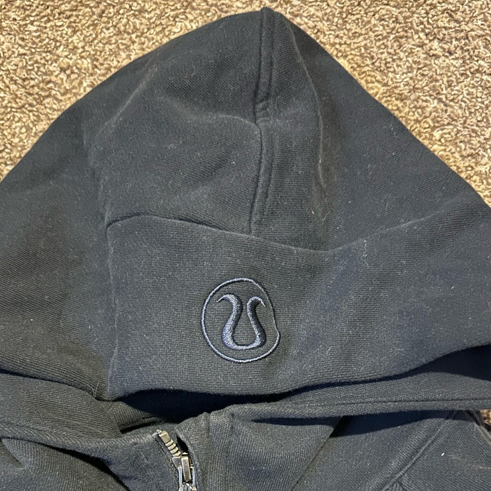 Lululemon Scuba Navy Crop Full Zip M/L